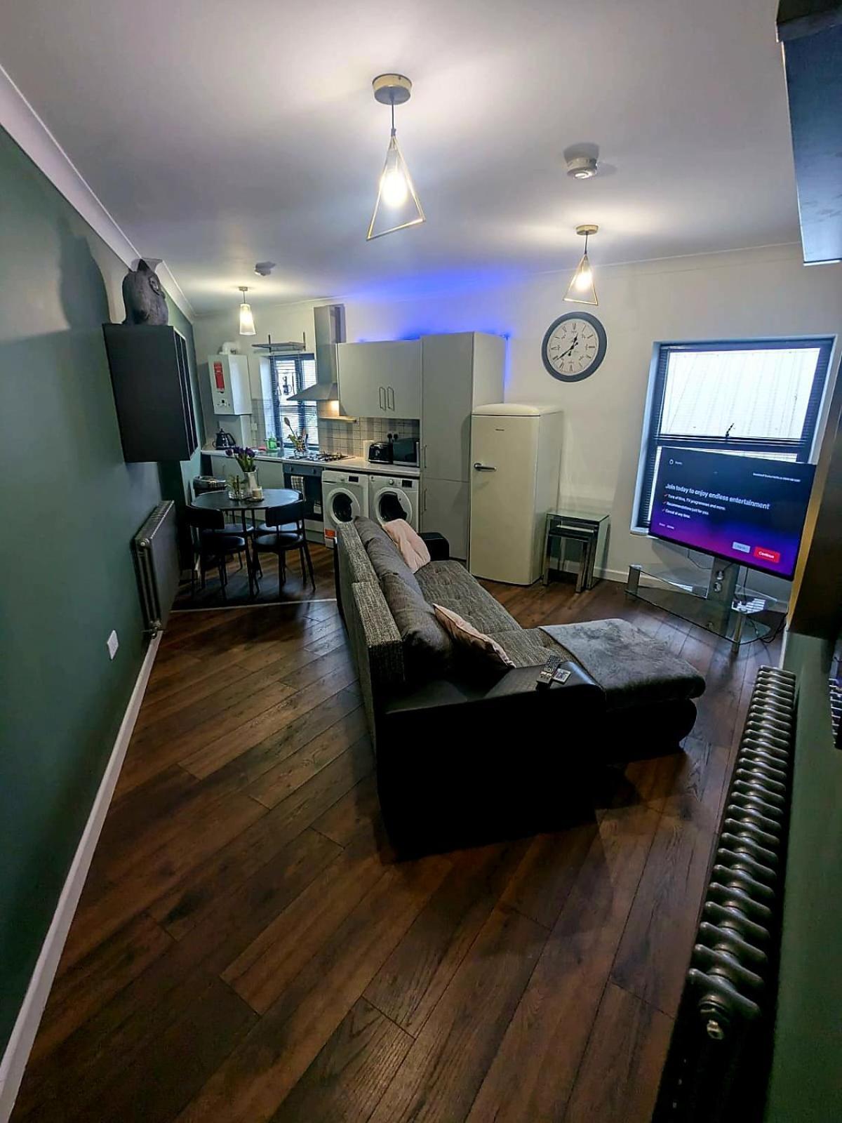 Bright & Modern Apartment In Hackney Wick E3 London Exterior photo
